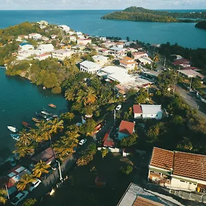 De La Baie Bed & Breakfast